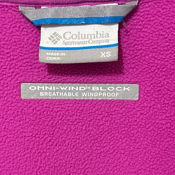 Columbia Women's Fuschia‎ Ski Jacket. Size XS - Picture 7 of 8